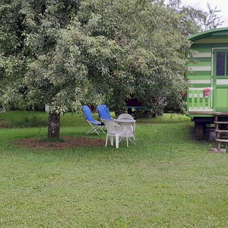 Roulotte Verte Pouilly-sur-Vingeanne Exterior foto